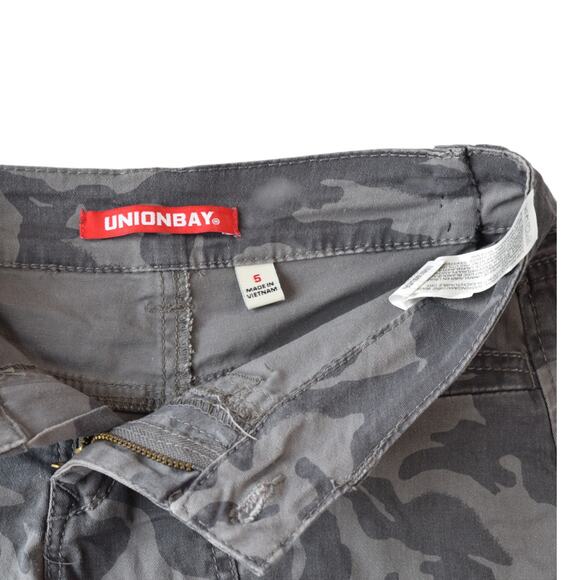 Y2K Unionbay Gray Camo Short Shorts Size 5 Juniors - Picture 3 of 5